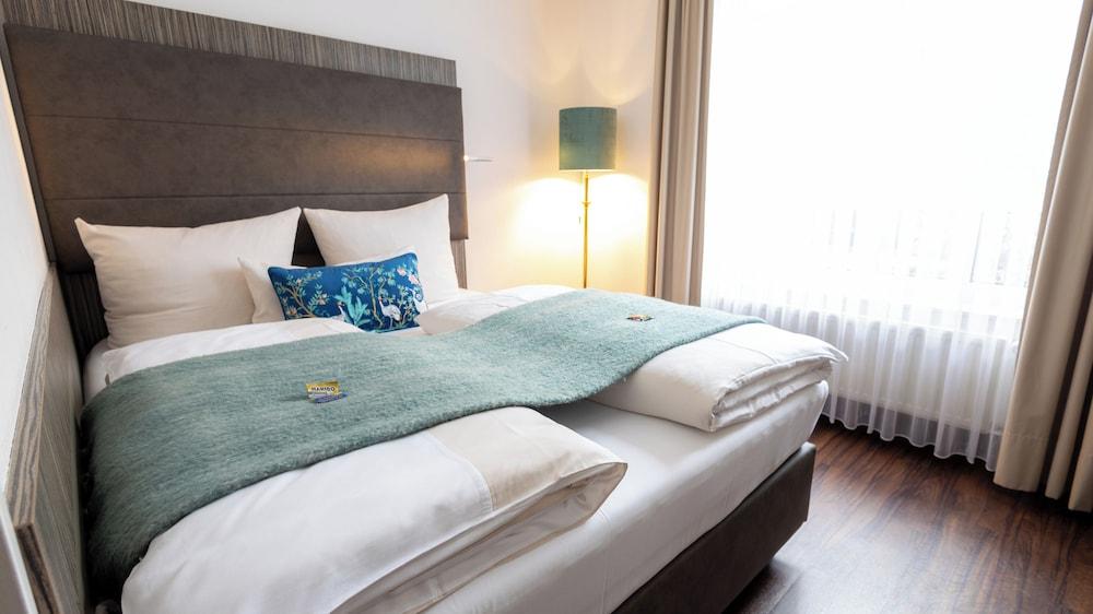 CASCADA Rheine by Hackmann