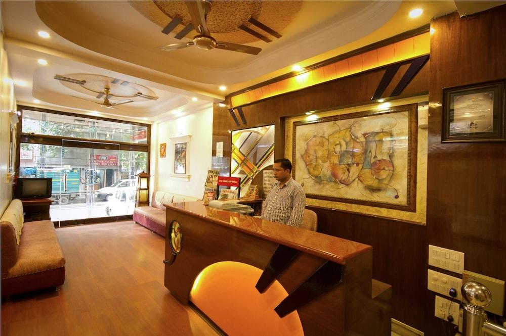 Hotel Grand Park Inn