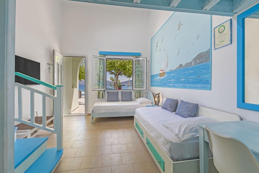 Haraki Mare Studios & Apartments