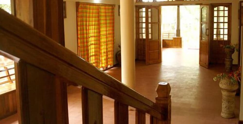 Palmleaves Beach Resort