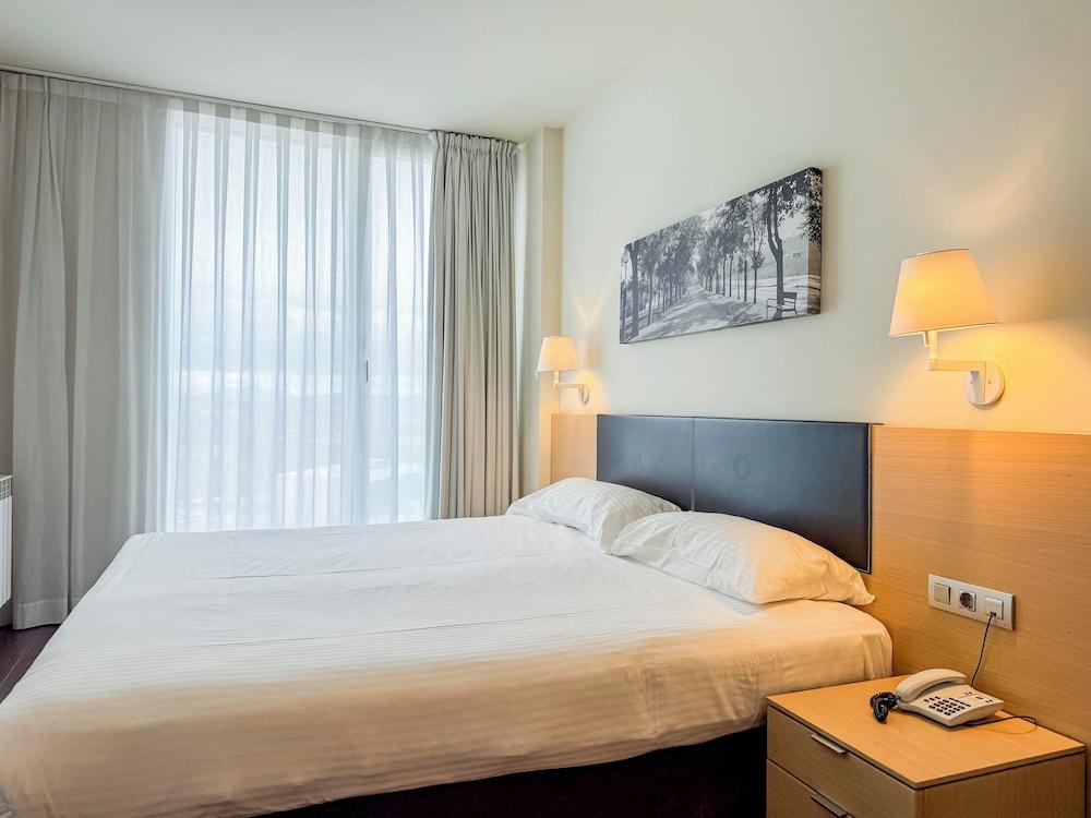 Jardines de Uleta Suites