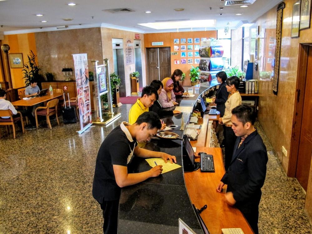 Hotel Grand Continental Kuching