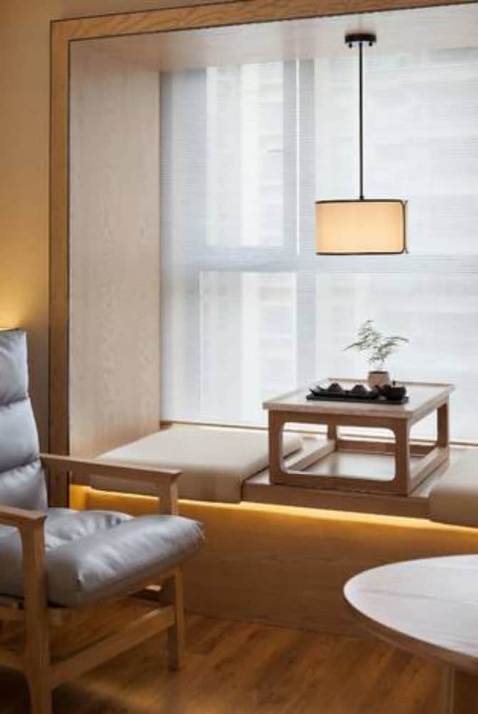 Charm City Kai Guan Hotel