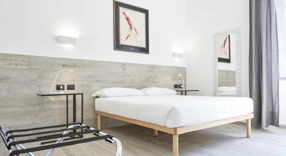 Raffaela's Suite & Rooms