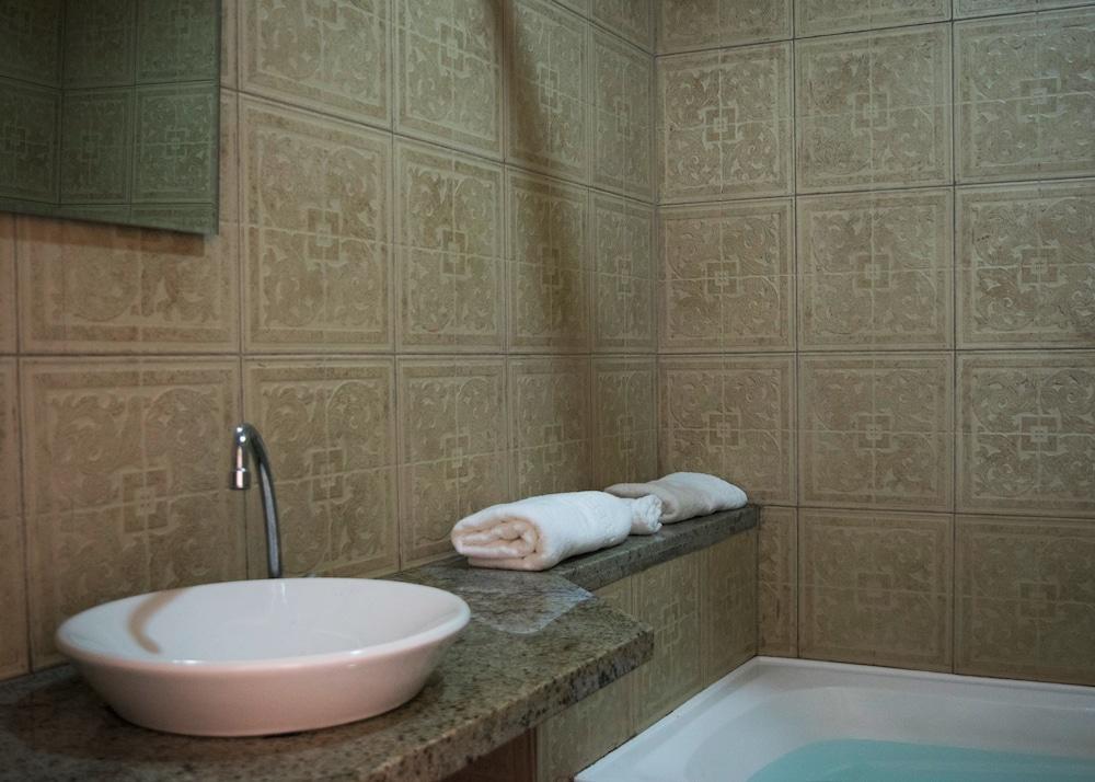 Eco Resort Colpa Caranda