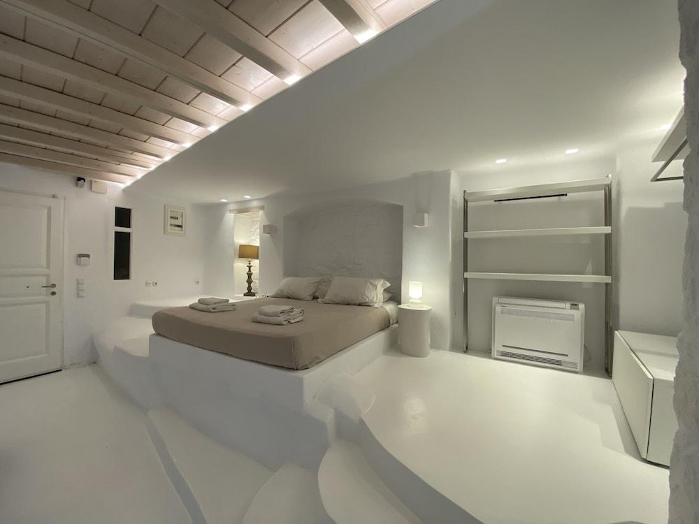 Villa Alessandra - Near Ornos Beach