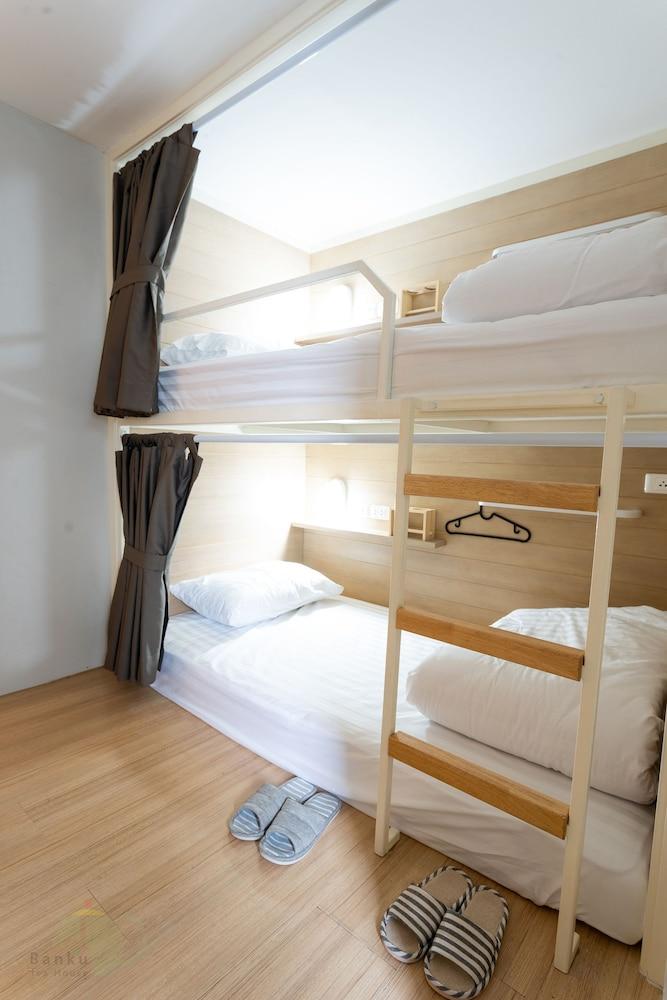 Banku Tea House - Adults Only