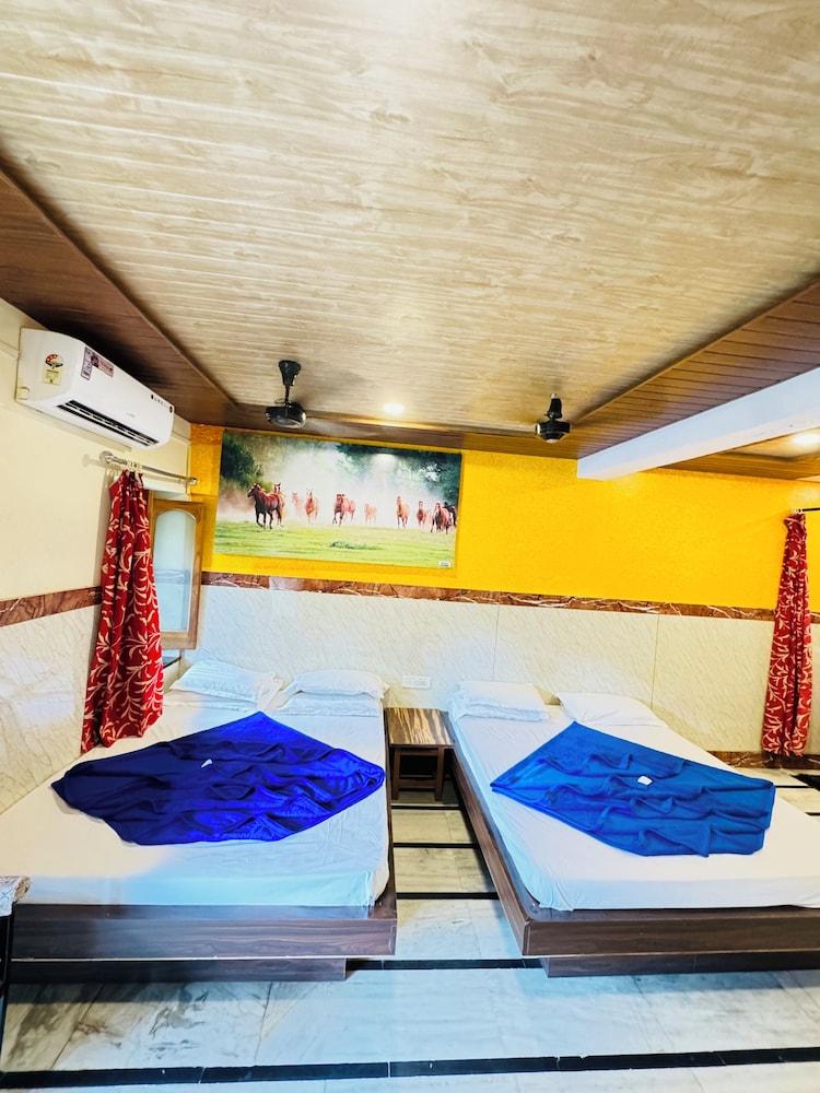 Shri Ganesh Hotel