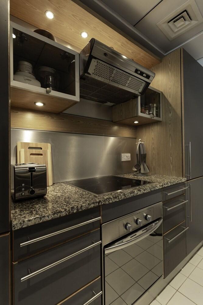 One Perfect Stay - Al Majara 3