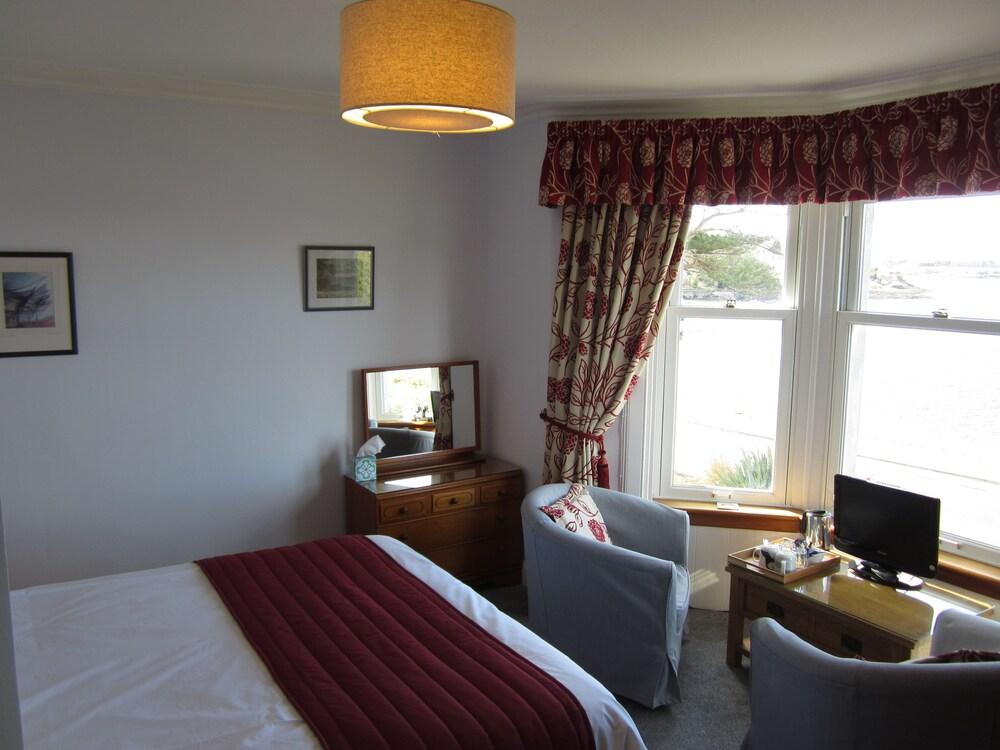 Ronebhal Guest House