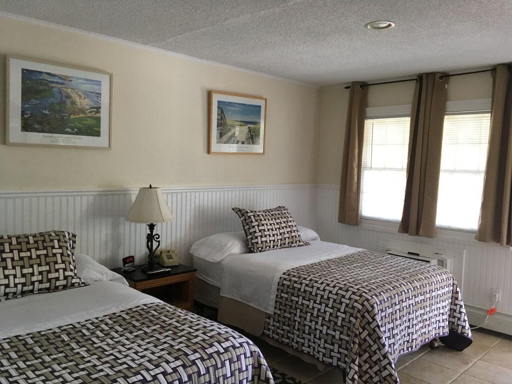 Westhampton Seabreeze Motel