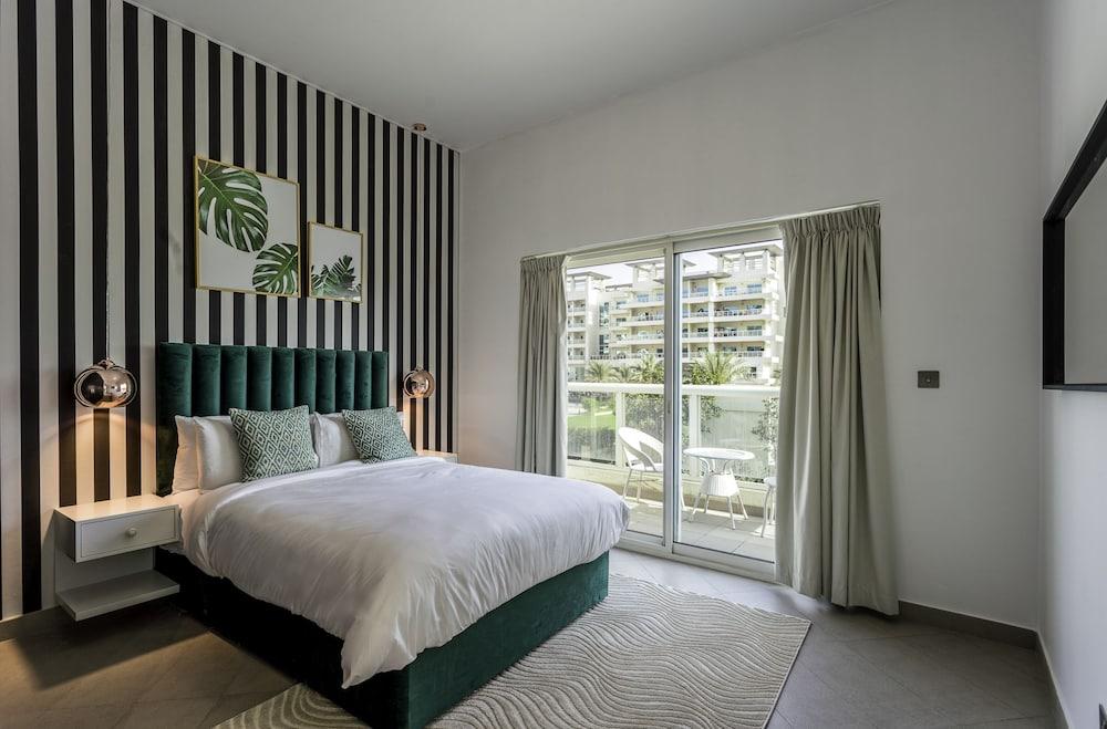 One Perfect Stay - Jumeirah Heights