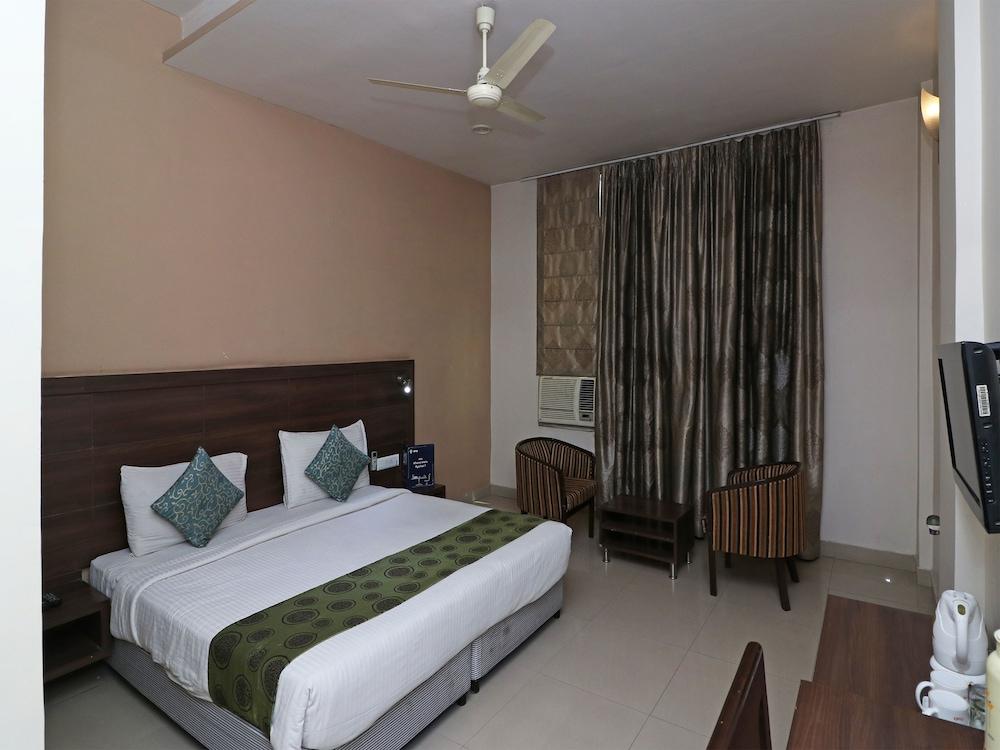 OYO 14703 Hotel Gen X Aravali