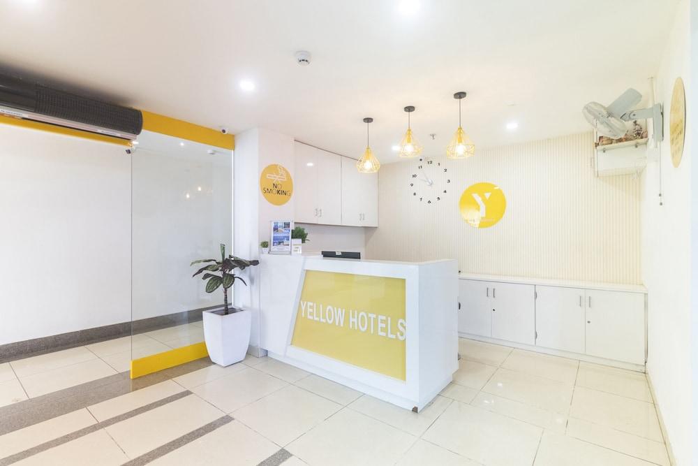 OYO 16340 Yellow Hotels