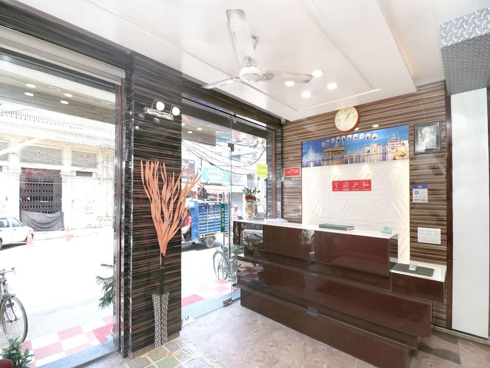 OYO 15653 Hotel Sukh Regency