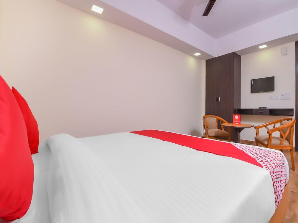 OYO 16704 Greenhouse