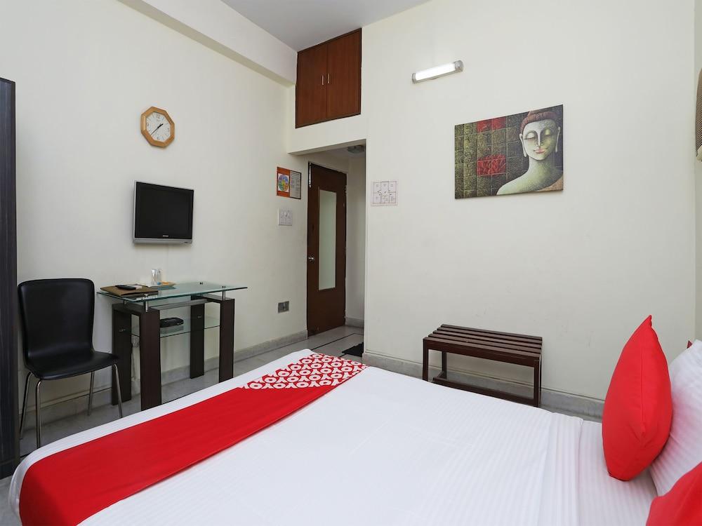 OYO 1235 Salt Lake Sector 1