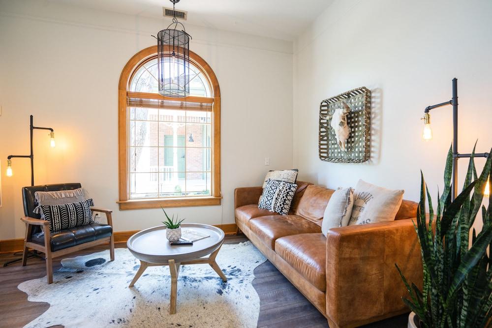 The Curtis Park Club