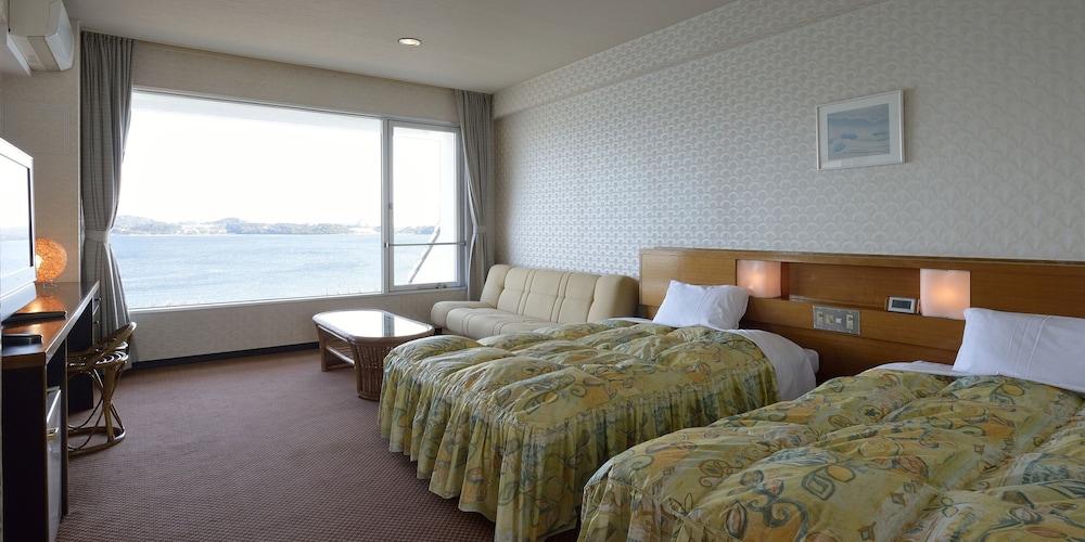 Hamanako Lakeside Plaza