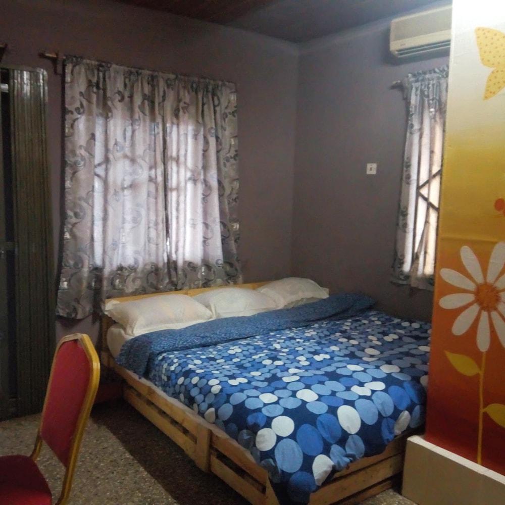 Feehi's Place - Hostel