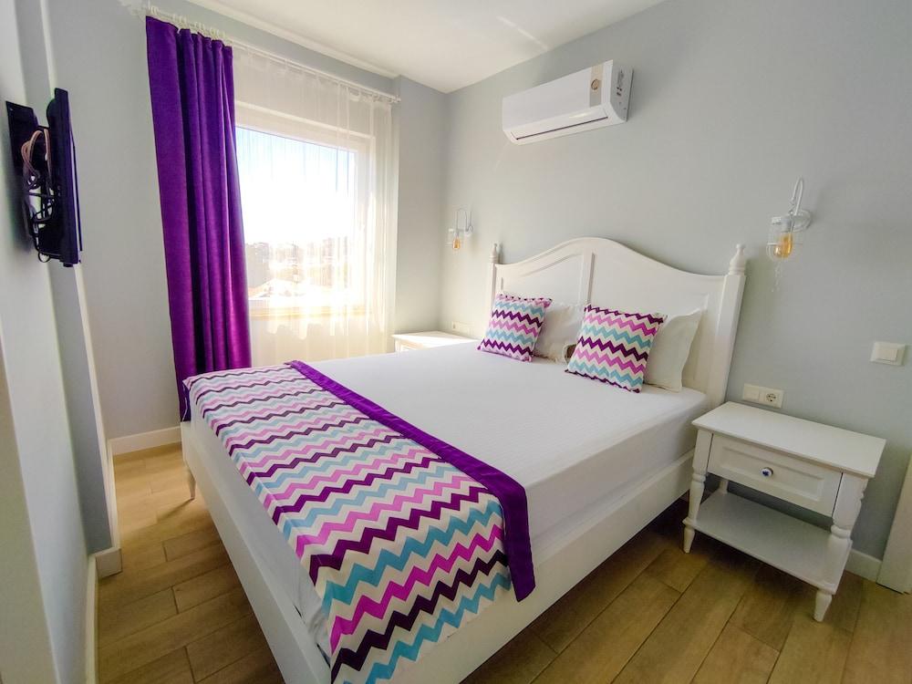 Mavi Kiyi Suites