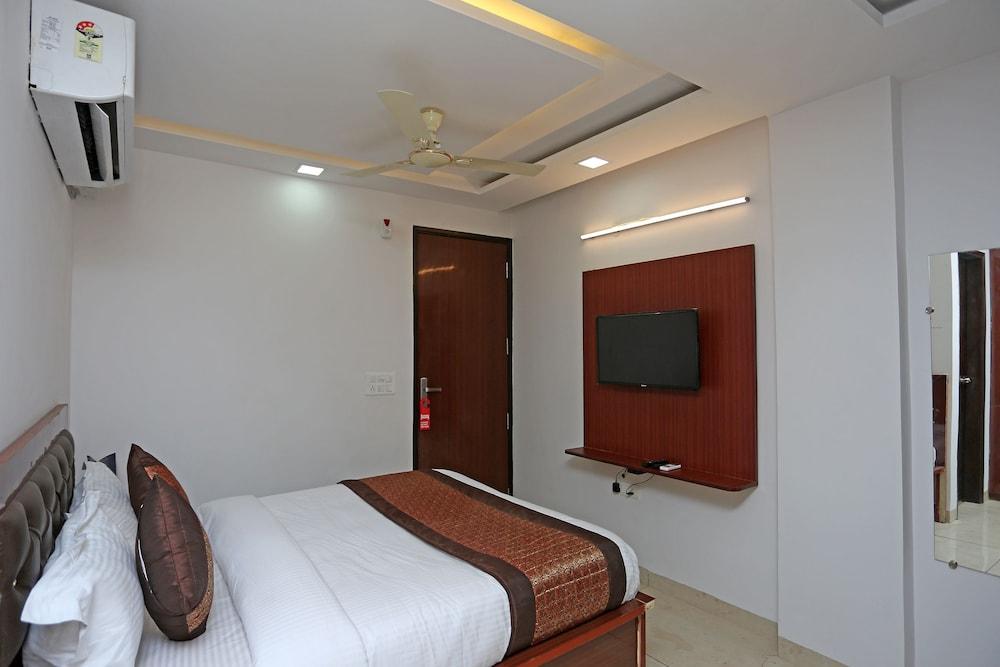 OYO 14384 Luxury residency