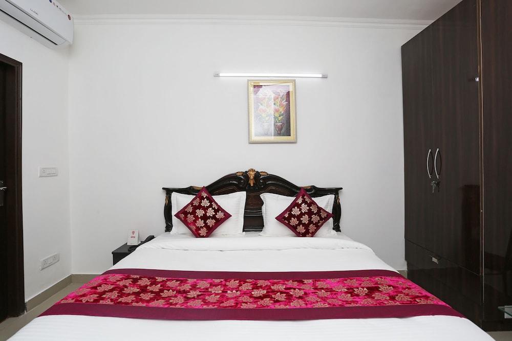 OYO 14386 Orange inn