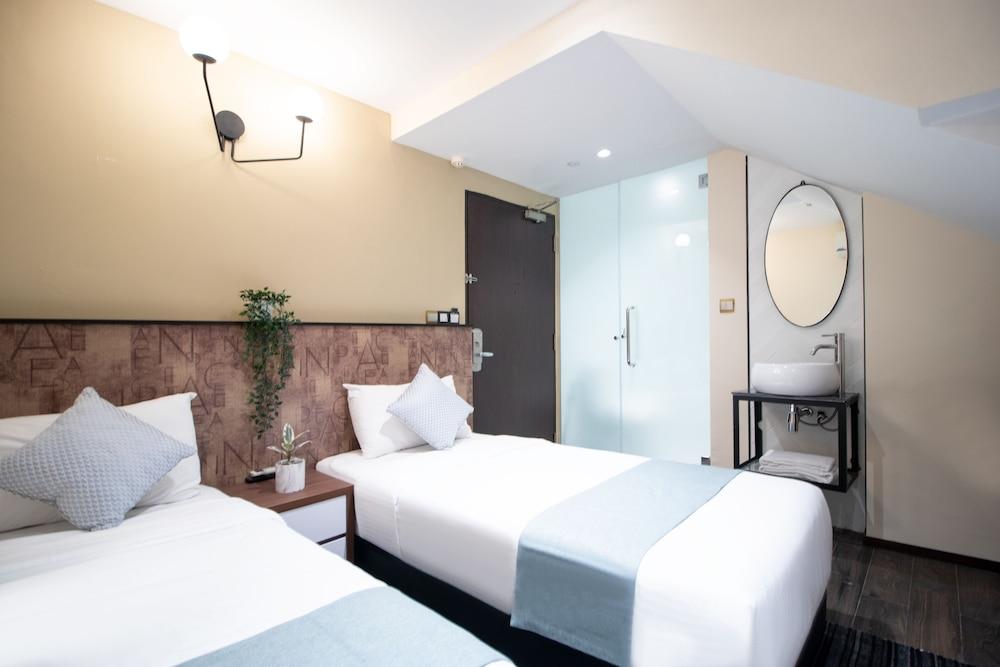 Harbour Ville Hotel Hamilton - Lavender