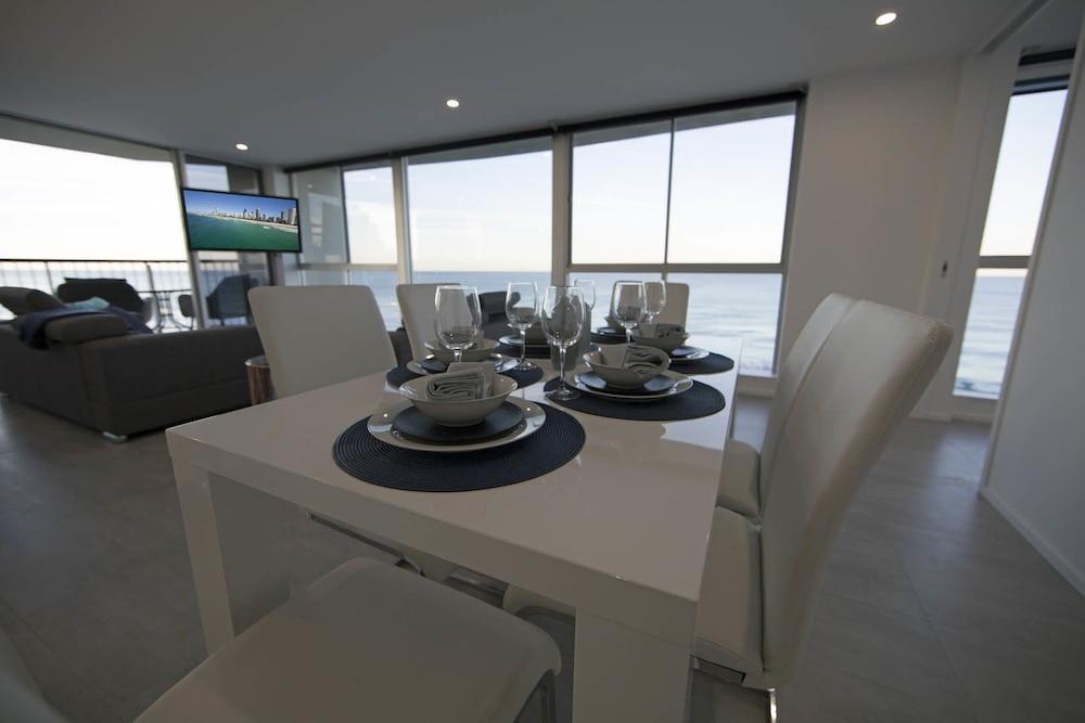 Golden Sands - Private Apartments