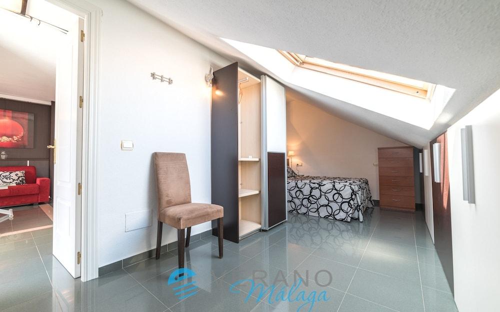 Calle Elcano | 4 Pax | Second Line | 1447-AW