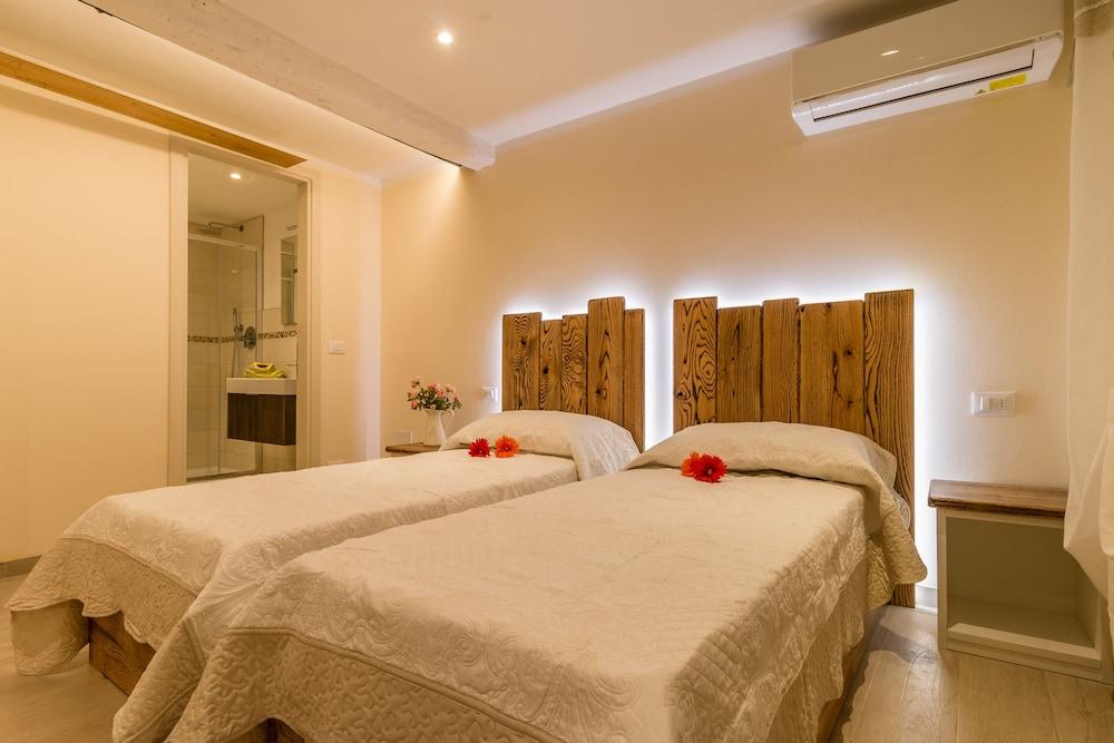 Bragora 3524 Between S. Marco & Biennale