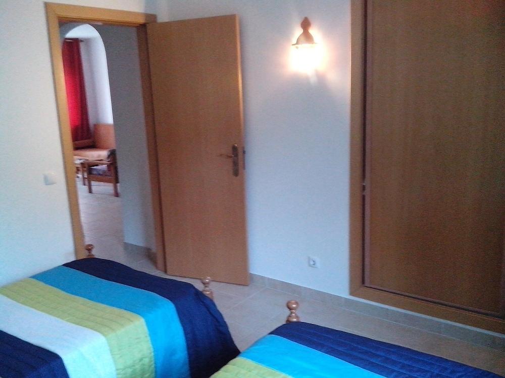 Deluxe Apartment with 2 Bedrooms B - 2 Br apts