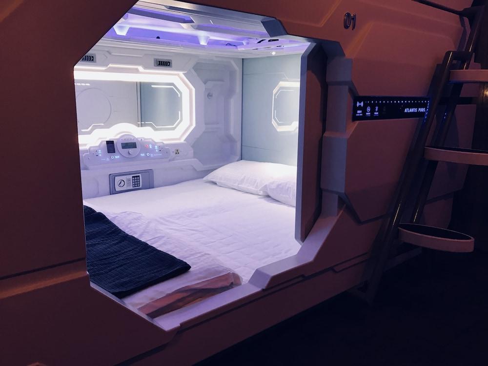 Atlantis Pods at Chinatown