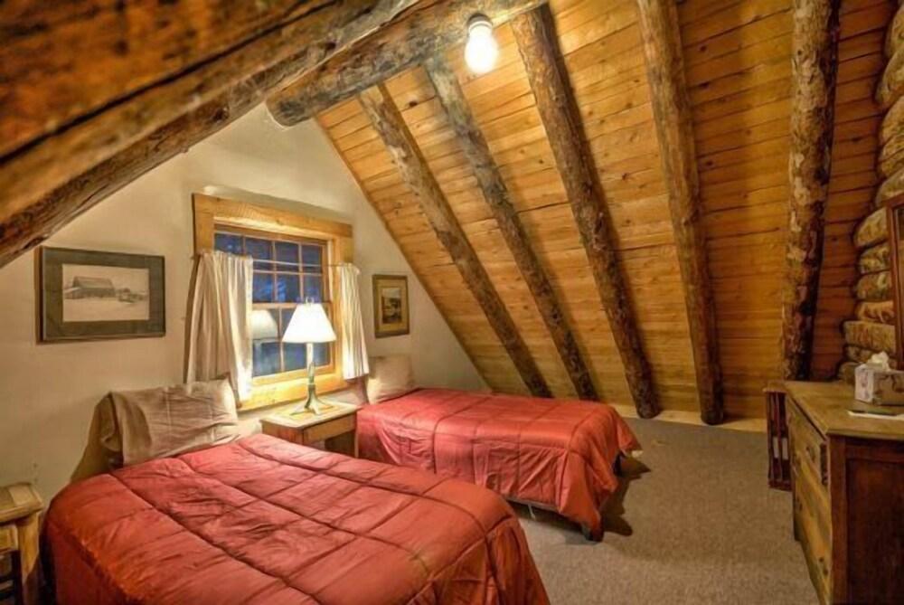 Perry Mansfield - Spruce Cabin