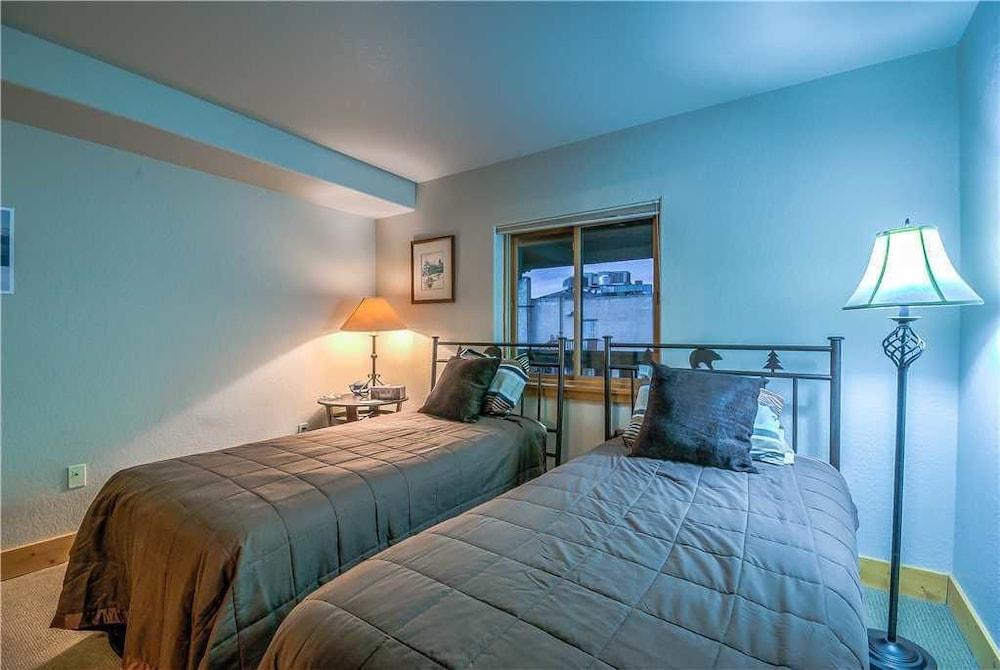 Residences At Old Town C4