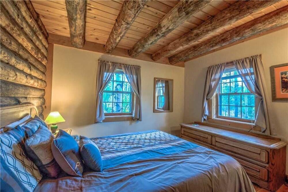 Perry Mansfield Woodshack Cabin