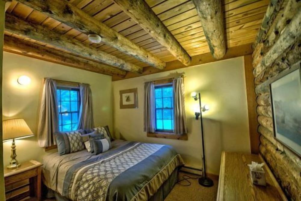 Perry Mansfield - Pine Cabin