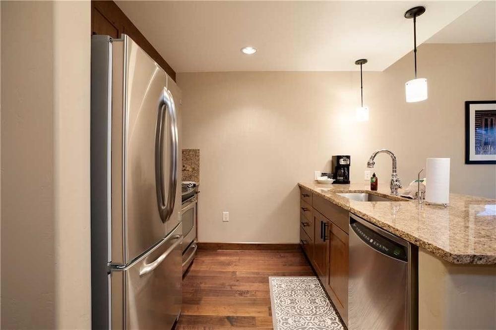 Trailhead Lodge 4106