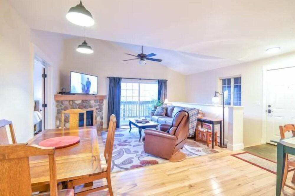 Villas At Walton Creek 1404