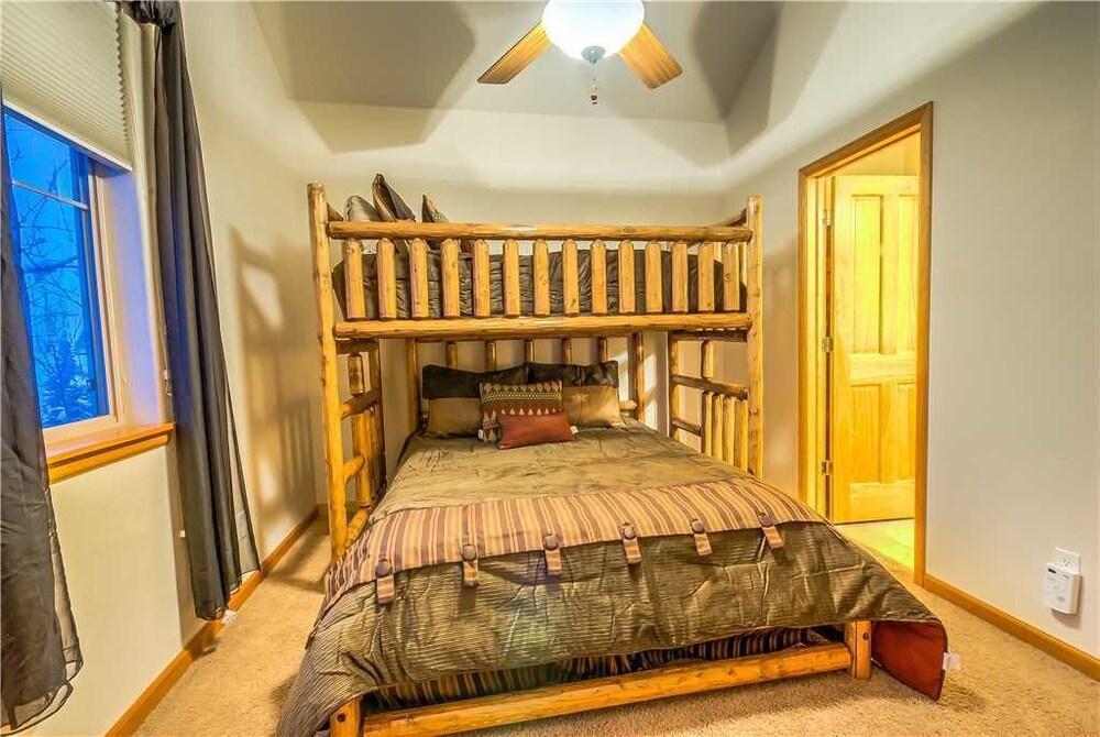 Willows Townhome 1106