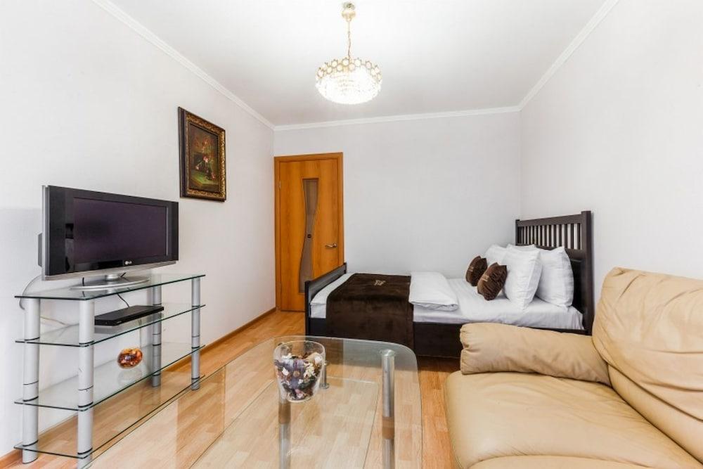 Inndays on Hersonskaya 6