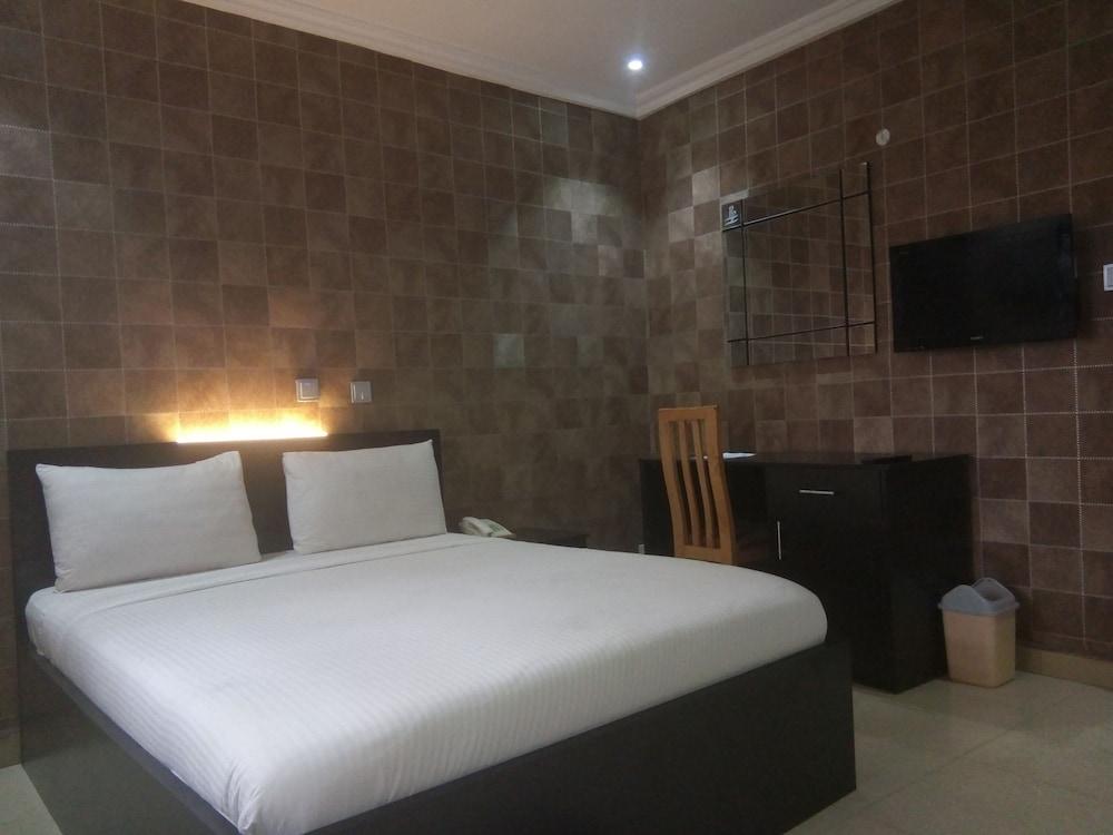 Angel Park Place Hotel