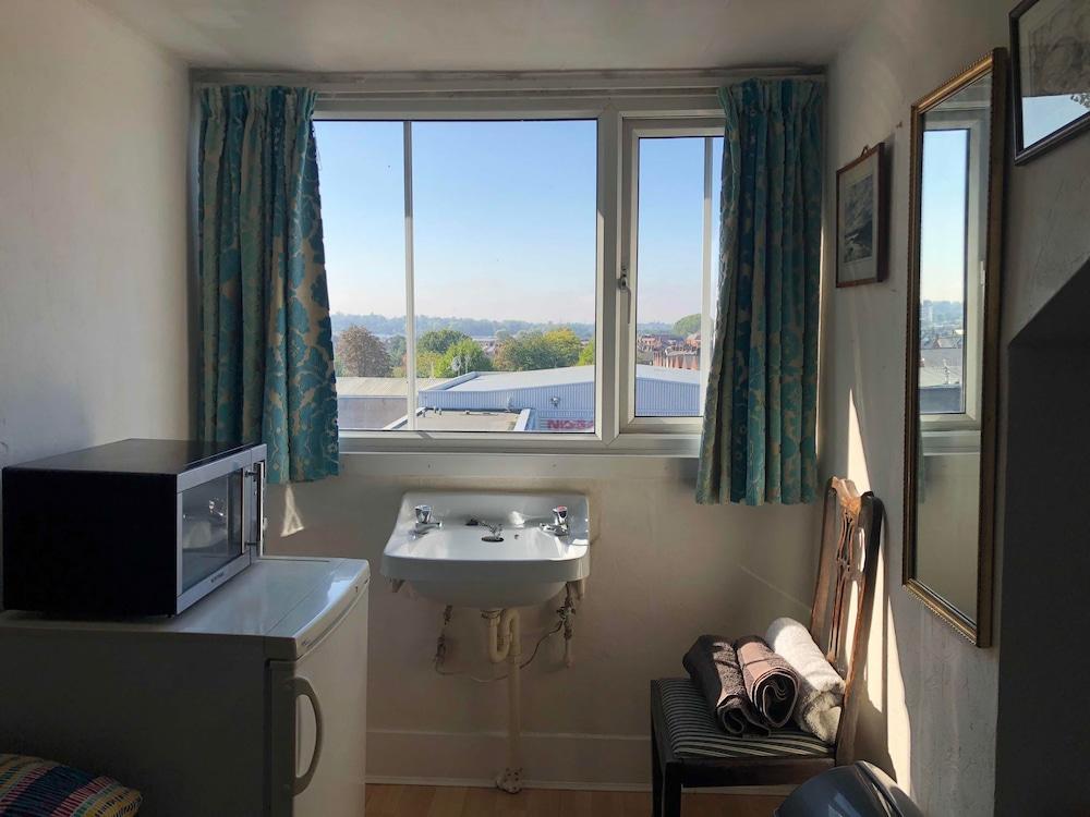 Beaumont Guest House