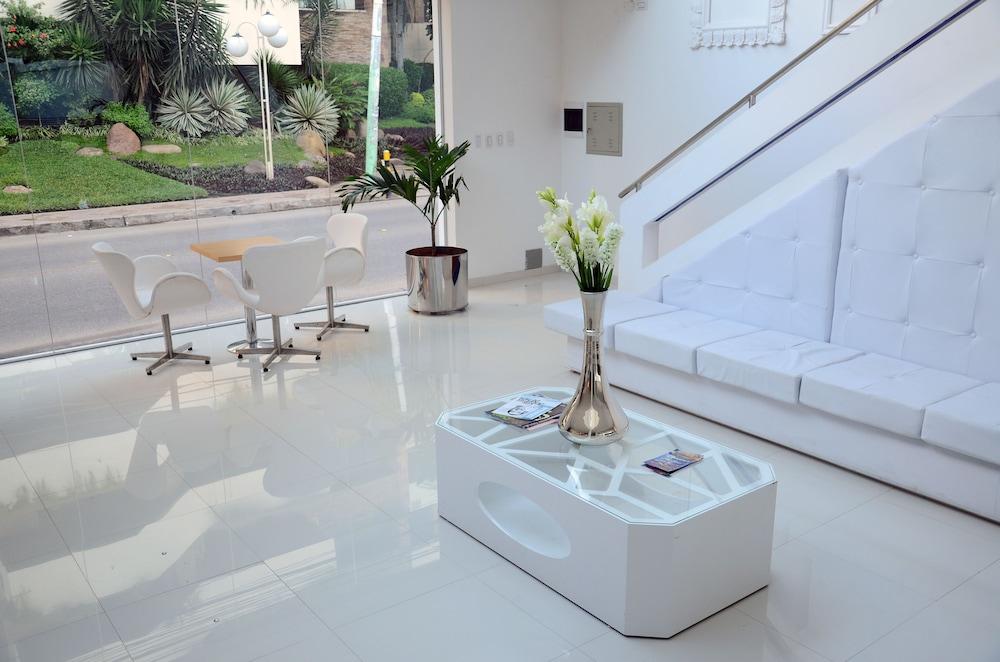 Senses Hotel Boutique Equipetrol