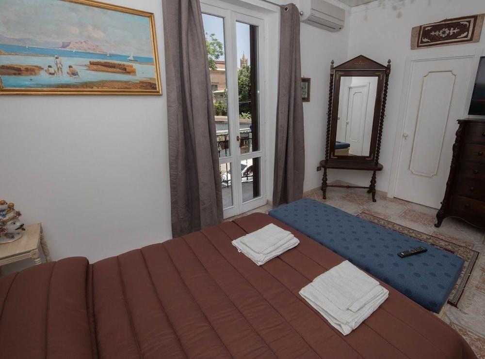 Cannatella's Mansion