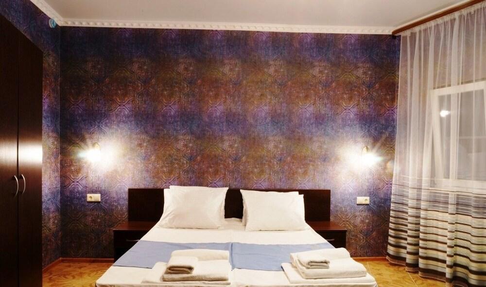 Eco Estate Golden Key