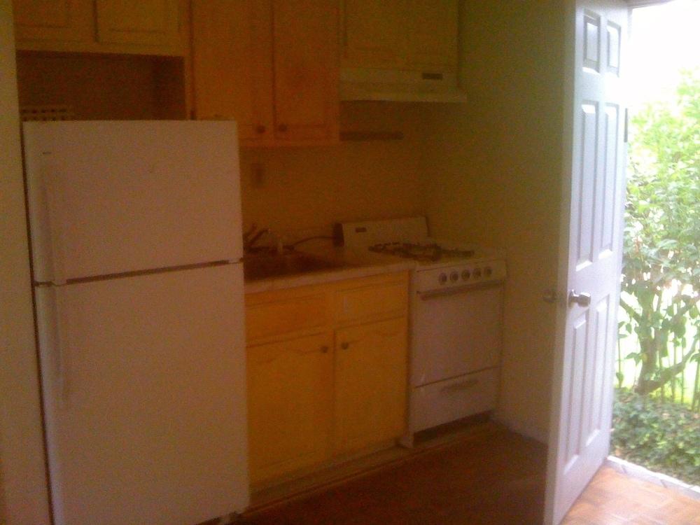 Comfortable Beverly Hills Town House