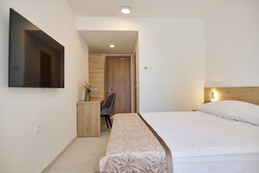 Colentum Resort Murter