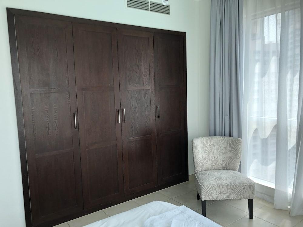 Ultimate Stay 4BR Burj Khalifa view