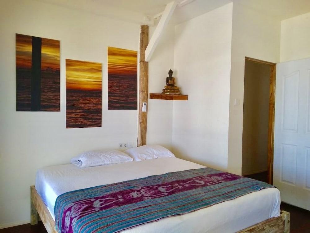 The Tree House Sumbawa - Hostel